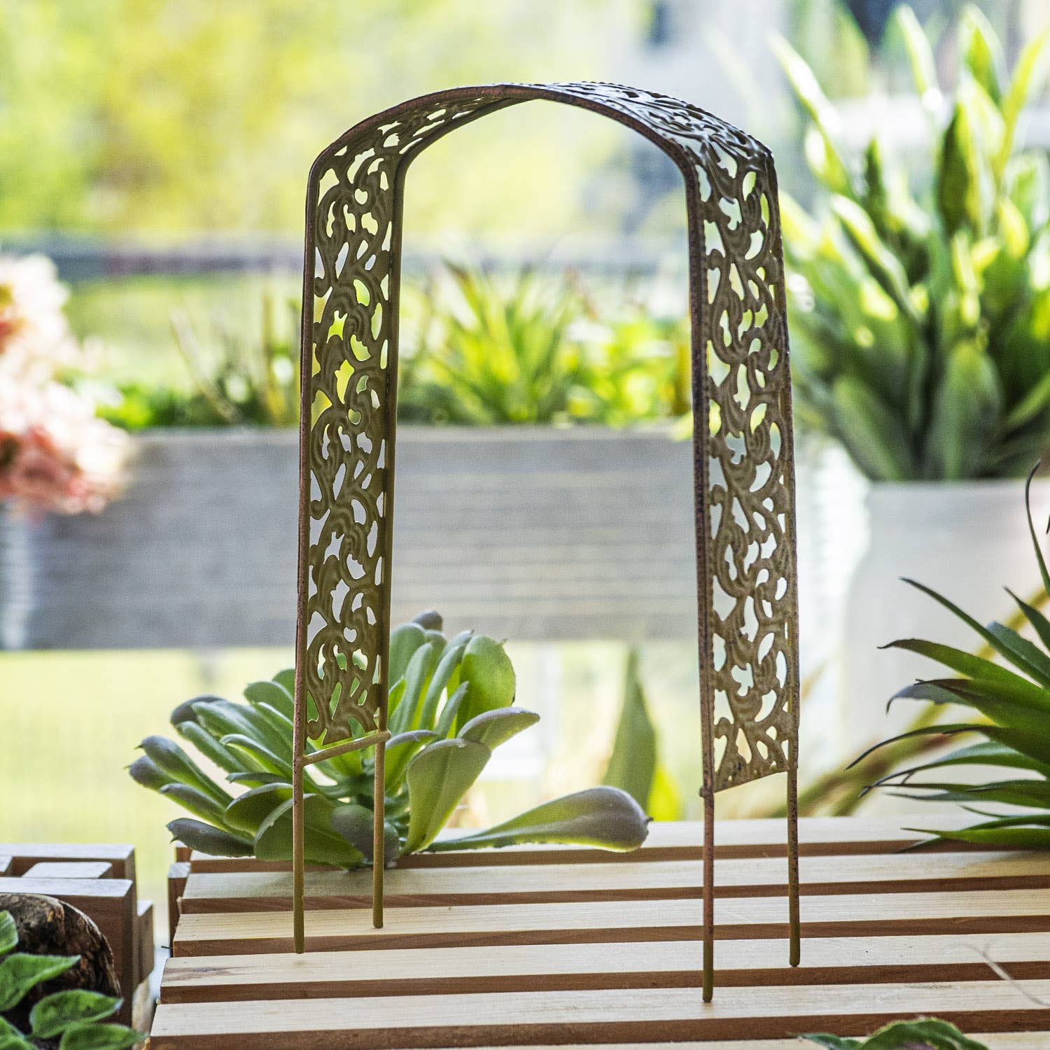 Mini Fairy Garden Metal Arbor