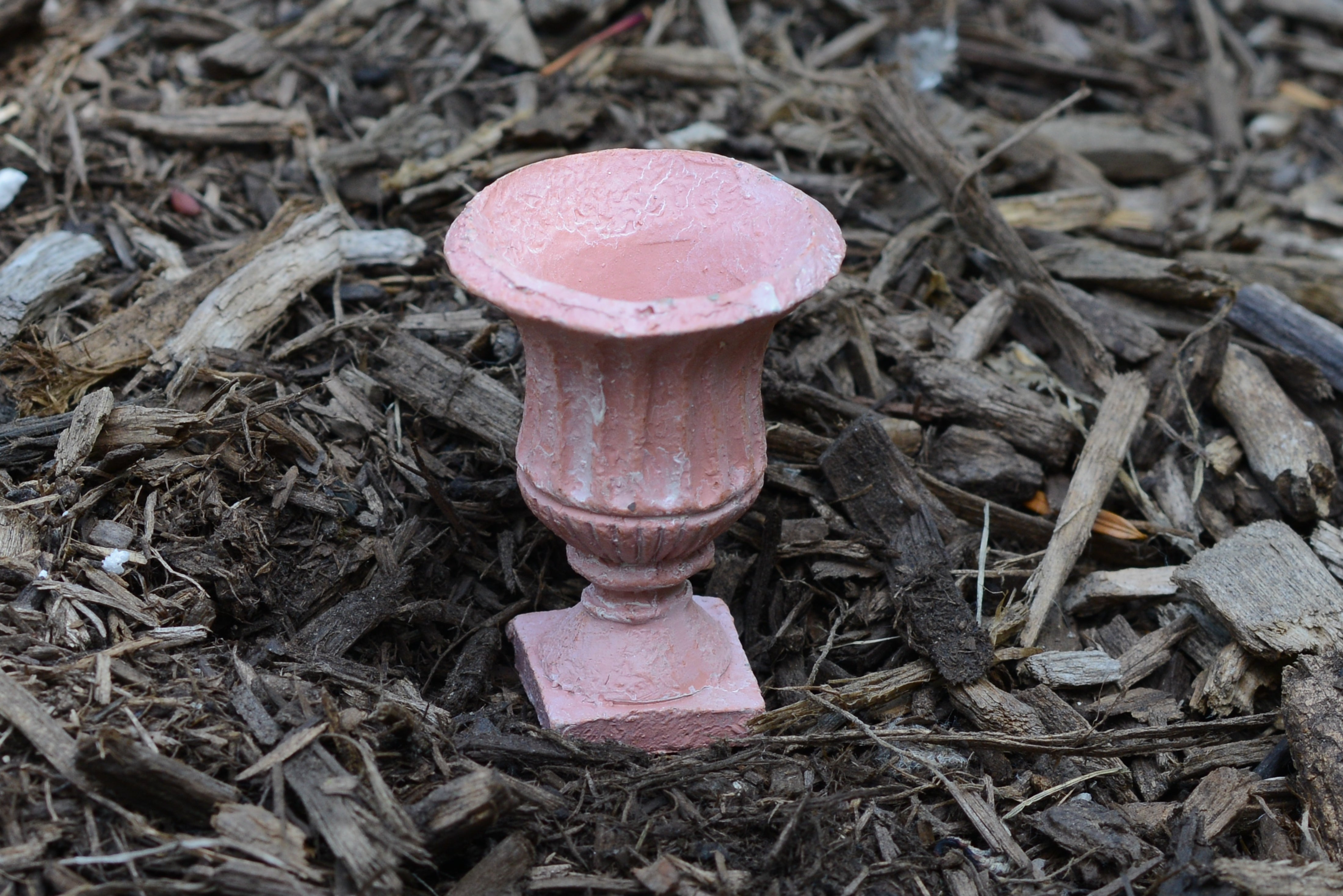 Elegant Mini Planter Salmon Beveled