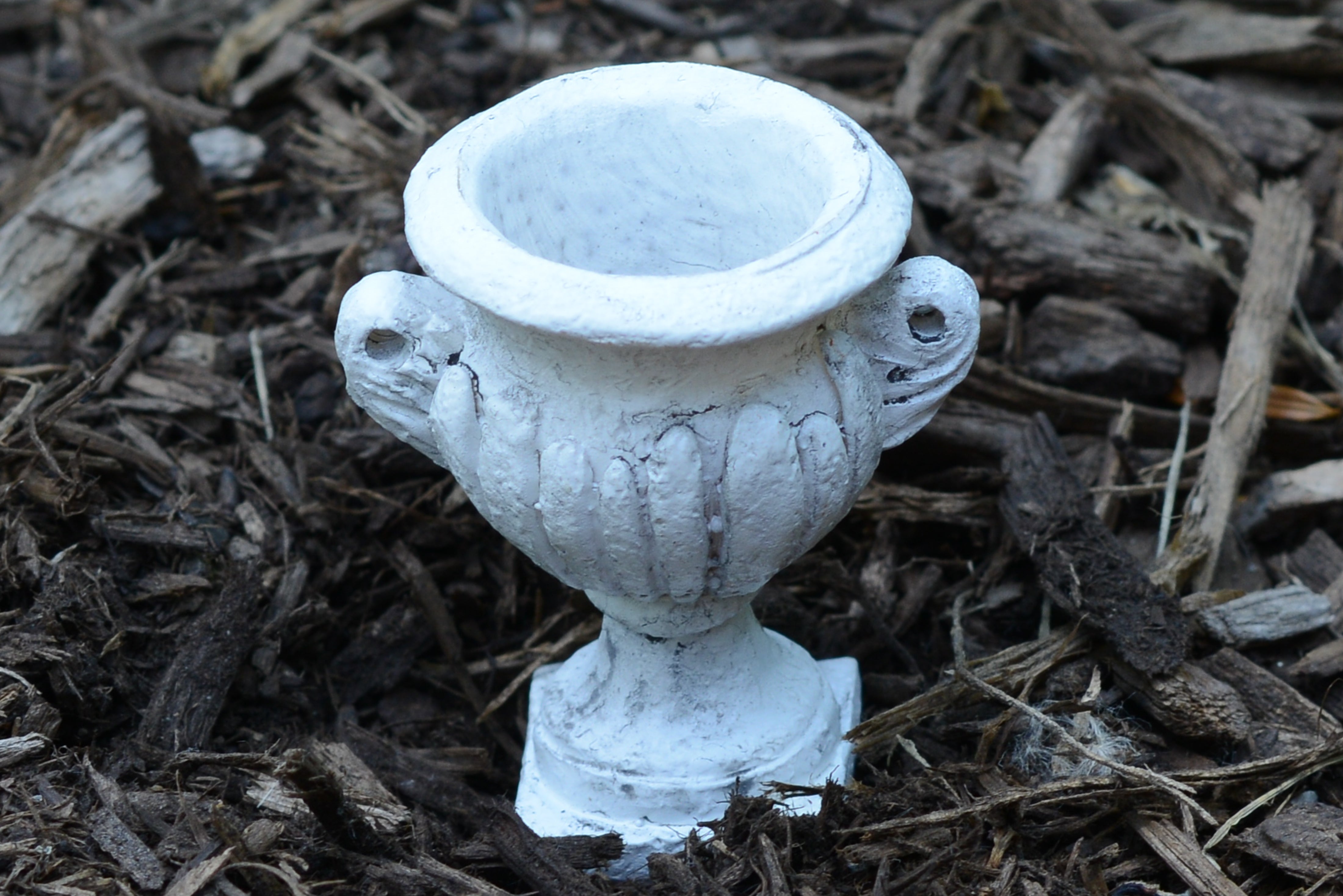 Elegant Mini Planter With Handles Antique White