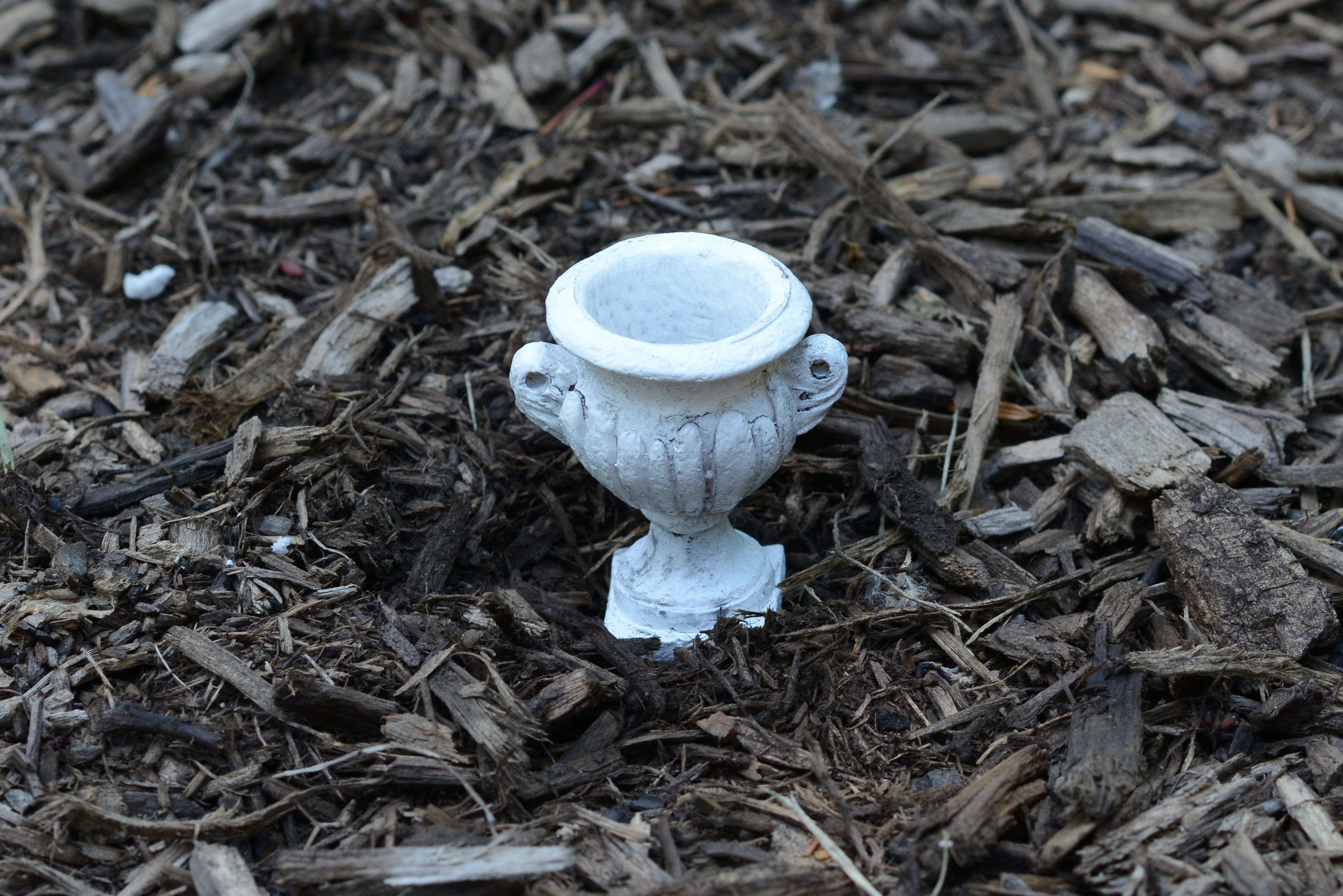 Elegant Mini Planter With Handles Antique White