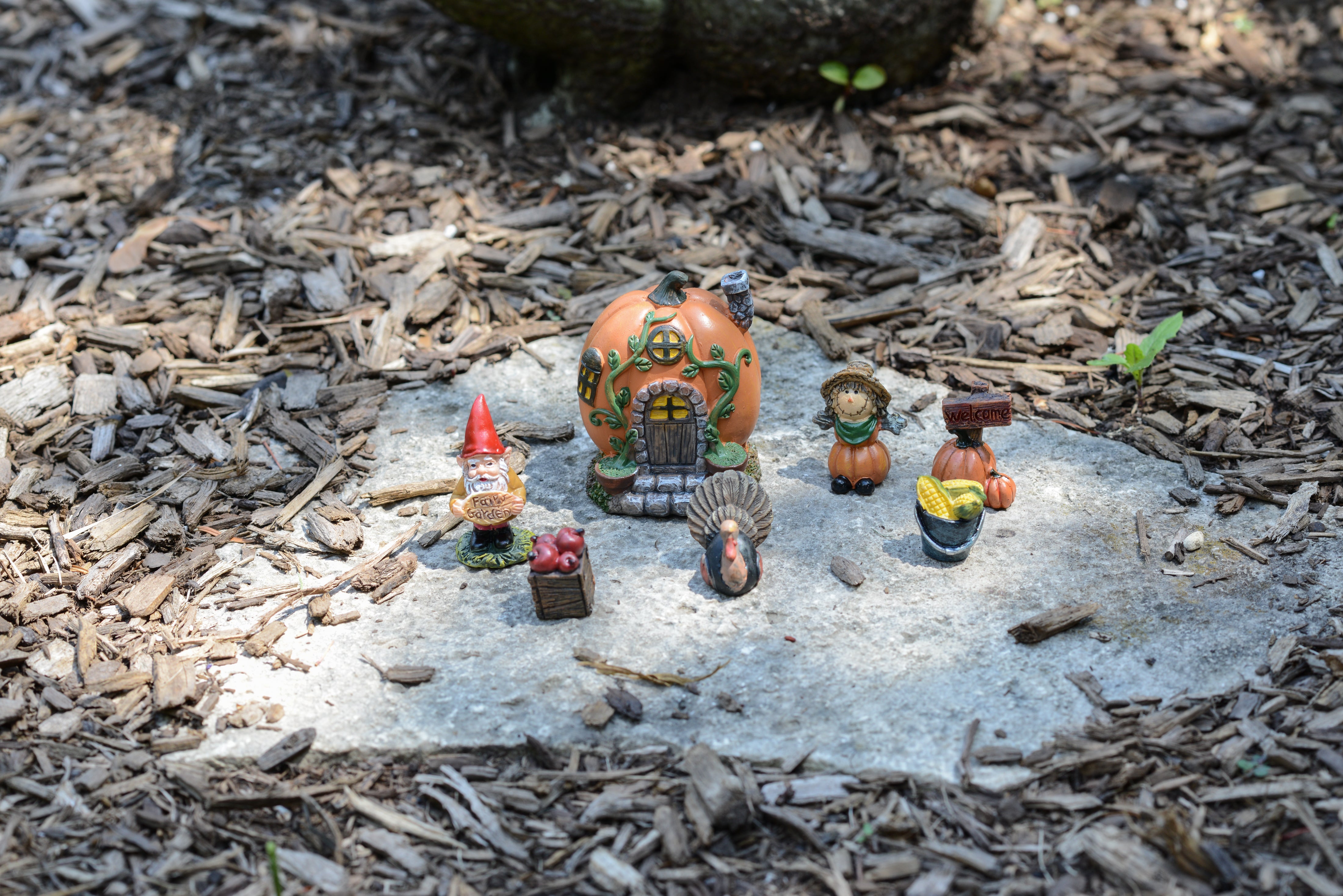 Micro Mini Havest Gnome Set