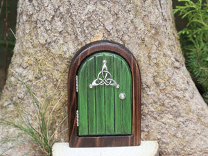 Wee Gaelics Fairy Door: Shield