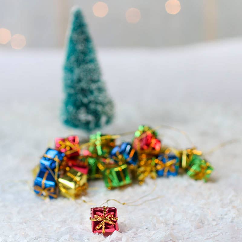 1/2"  Miniature Foil Gift Boxes