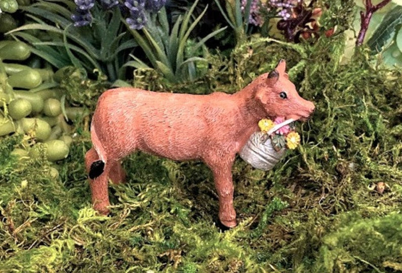 Miniature Calf Elsie With Flower Bucket - Mini Fairy Garden World