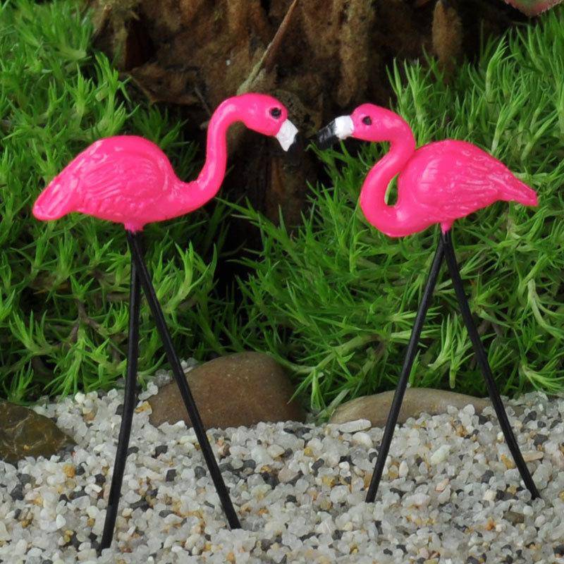 fiona flamingo mini palm plant Fiddlehead Fairy Garden 2-Piece Flamingo Outdoor Lawn Decor, Pink