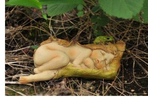 Sleeping Fairy Baby With Little Frog, Fairy Garden Baby, Mini Baby, Miniature Baby, Mini Fairy Baby, Miniature Fairy Baby, Fairy Garden - Mini Fairy Garden World